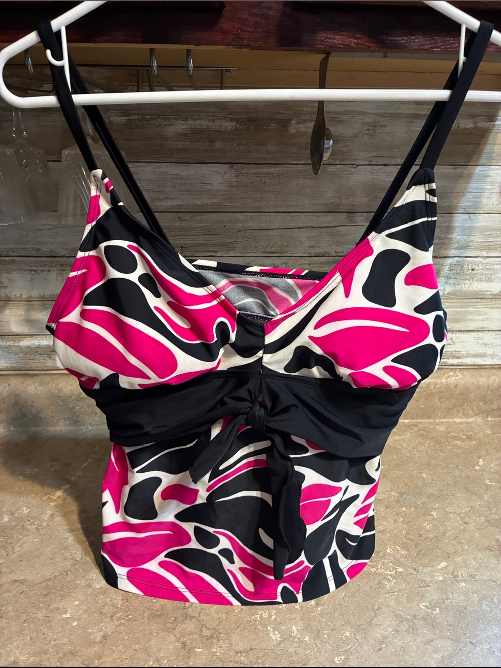 Ocean Dream Size 14 Pink Black White Abstract Print Tankini Top